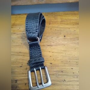 Fossil Black Leather Men's Belt Size S 32" with Silver Buckles & Wide Stitching